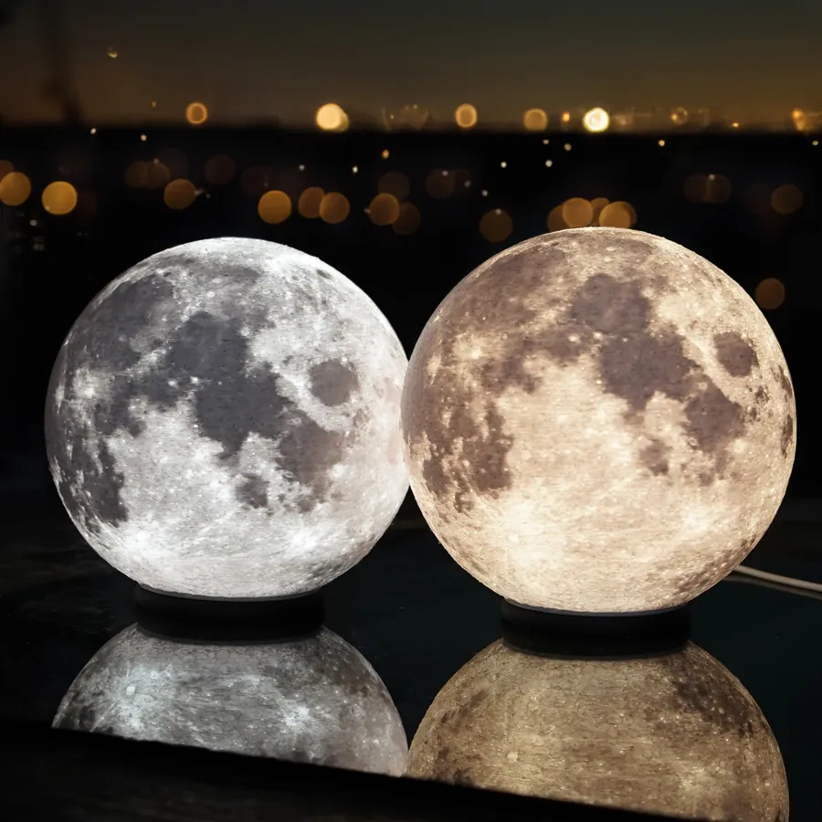 Moon Lamp (Hi-Res)